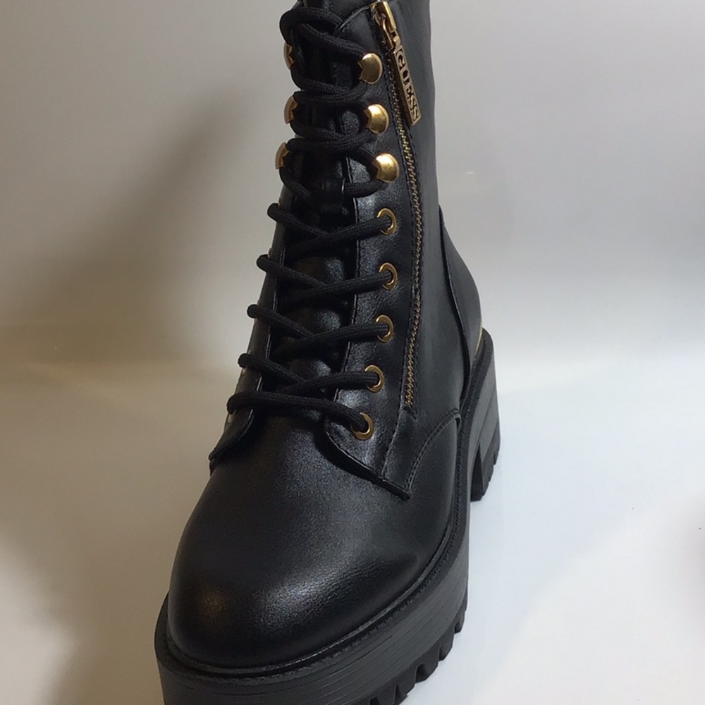 Guess Women’s Fearne Lug Sole Lace up Bootie Black Size 8-1/2 - Picture 6 of 7